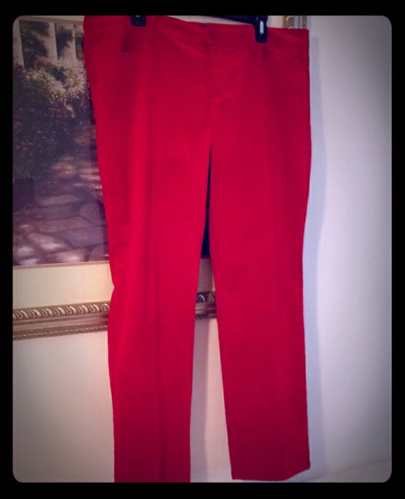 💃 Sale! Red velvet jeans